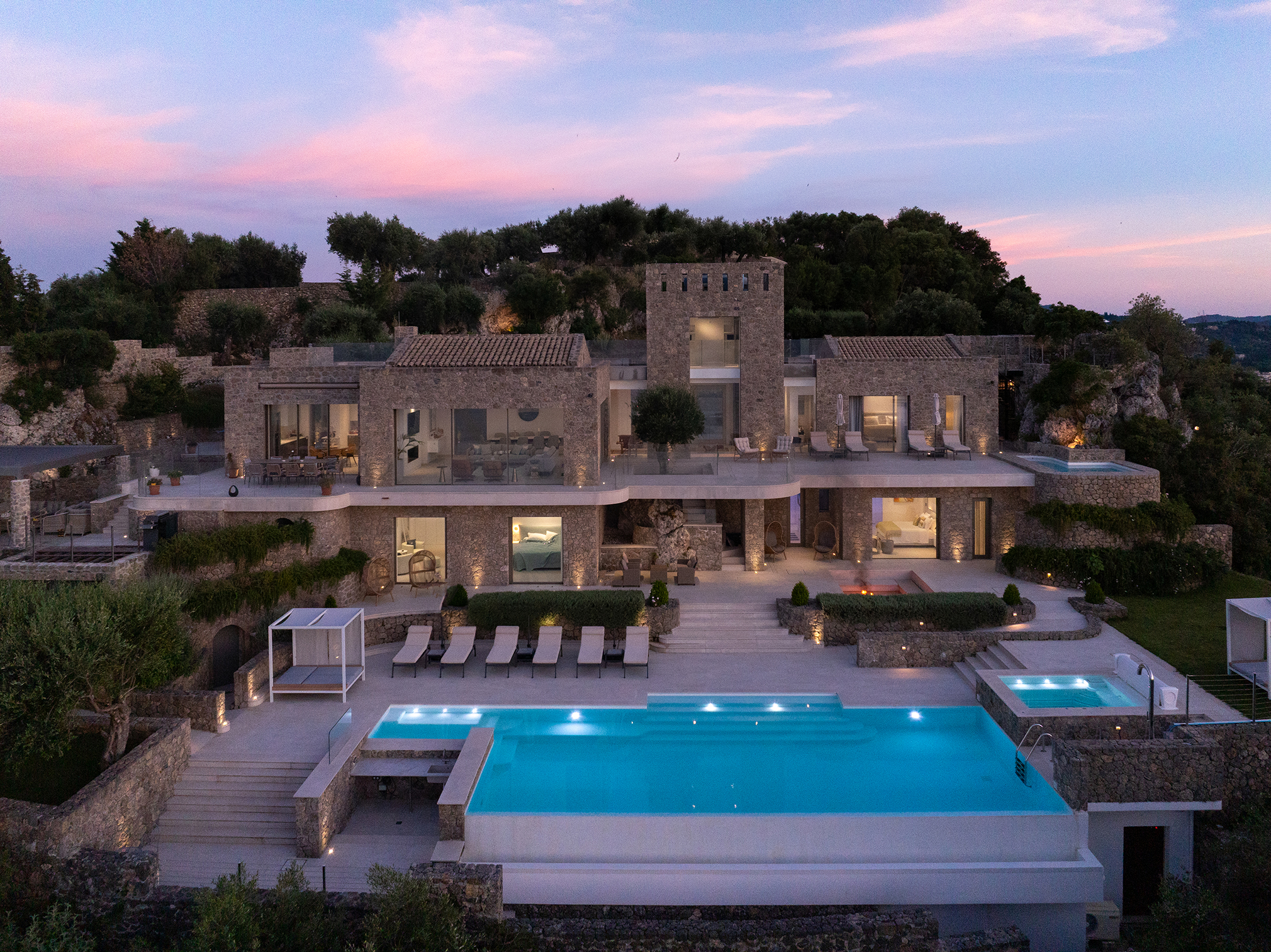 Tower House Kommeno